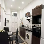 Z23 Studio By The Opera House
