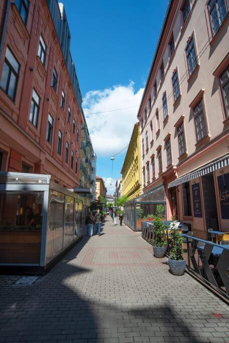 Apartment Z23 By The Opera House Budapest